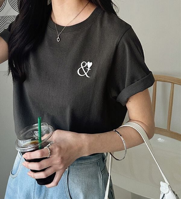 GeeRA（ジーラ）の「アンドハート刺しゅうＴシャツ（Tシャツ）」｜詳細画像