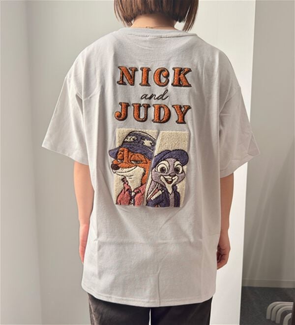 「＜Ｄｉｓｎｅｙ＞【ズートピア・ニック＆ジュディ】サガラ刺しゅうＴシャツ（Tシャツ）」｜詳細画像