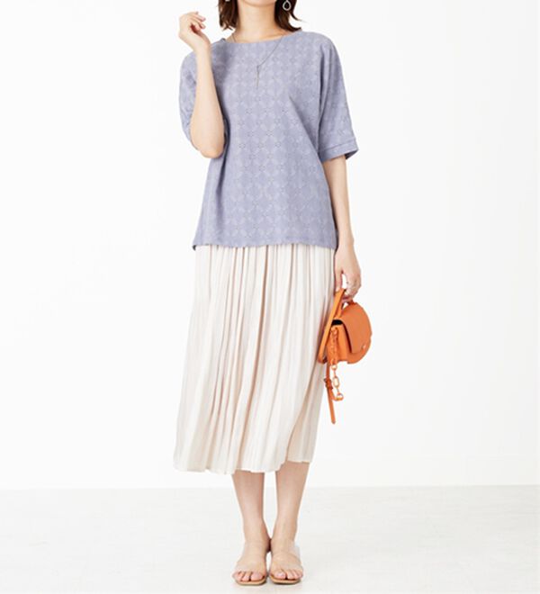 BELLUNA（ベルーナ）の「総レース素材ドルマンプルオーバー（カットソー）」｜詳細画像