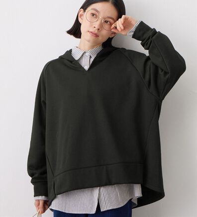 Viola e Viola（ヴィオラ エ ヴィオラ）の「【蓄熱保温】裏ファーVネックゆるシルエットパーカー（パーカー）」