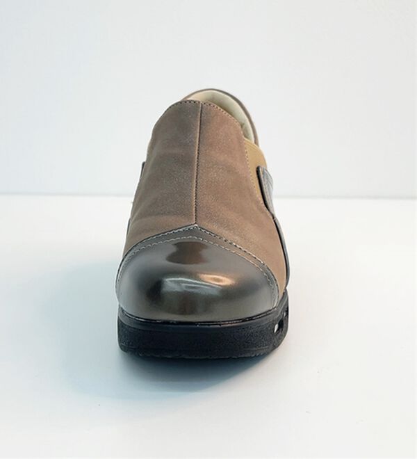 BELLUNA（ベルーナ）の「４Ｅダブルエア異素材切替シューズ（スリッポン）」｜詳細画像