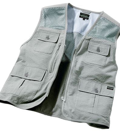 「涼感サッカー多機能ポケットベスト（メンズジャケット）」