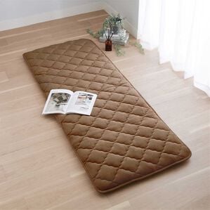 iellio（イエリオ）の「収納簡単とろけるマイクロ素材抗菌防臭極厚ごろ寝マット（敷布団）」｜ブラウン