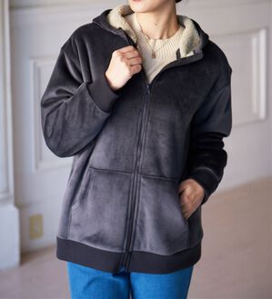 BELLUNA（ベルーナ）の「【快適Ｌａｂ．】リッチベロア素材裏ボアパーカー（パーカー）」｜チャコール