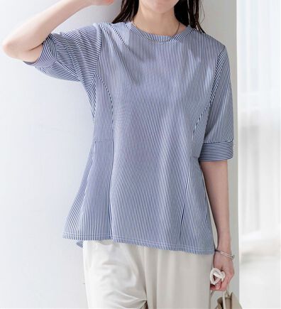 BELLUNA（ベルーナ）の「ジョーゼット素材タック使いＴブラウス（ブラウス）」