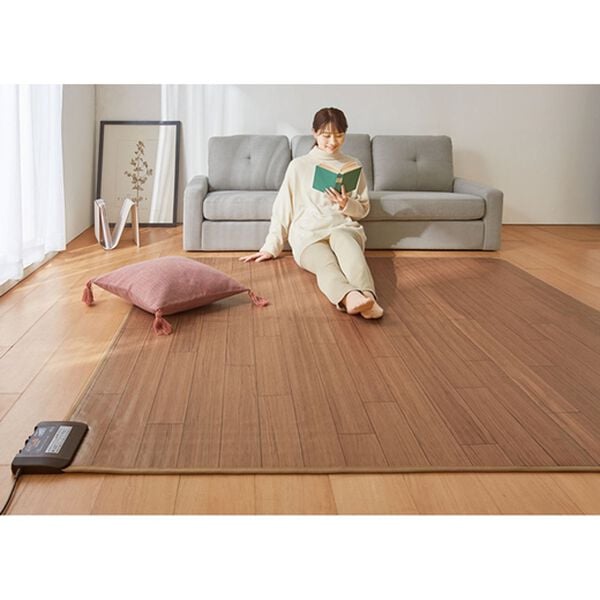 iellio（イエリオ）の「表面防水加工フローリング調ホットカーペット＆マット（ストーブ・ヒーター）」｜詳細画像