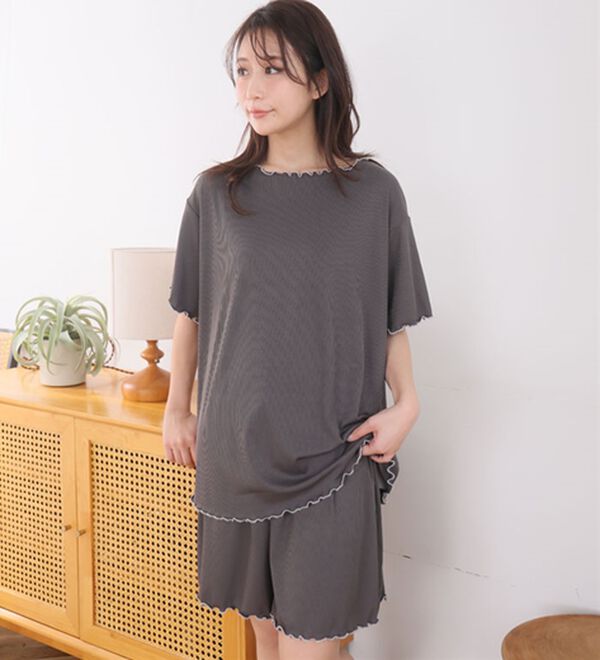 A HAPPY MARILYN（アハッピーマリリン）の「【Ｌ～８Ｌ】タイプが選べる！さらっとろルームウェアセット（パジャマ・ルームウェア）」｜詳細画像