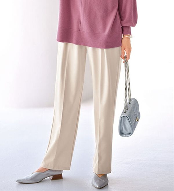 BELLUNA（ベルーナ）の「ボタン使いウエスト調節テーパードパンツ（テーパードパンツ）」｜アイボリー