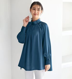 BELLUNA（ベルーナ）の「ふんわりボタン使いボリュームチュニック（チュニック）」｜ネイビー