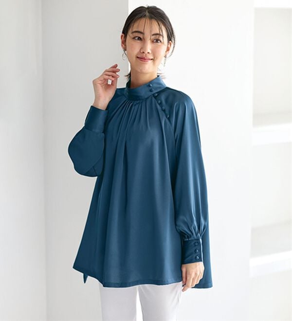 BELLUNA（ベルーナ）の「ふんわりボタン使いボリュームチュニック（チュニック）」｜ネイビー