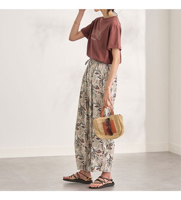 BELLUNA（ベルーナ）の「【接触冷感】レーヨン素材プリントワイドパンツ（ワイドパンツ・ガウチョ）」｜詳細画像