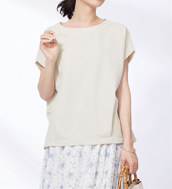 BELLUNA（ベルーナ）の「ミニワッフル素材裾タックプルオーバー（カットソー）」｜詳細画像