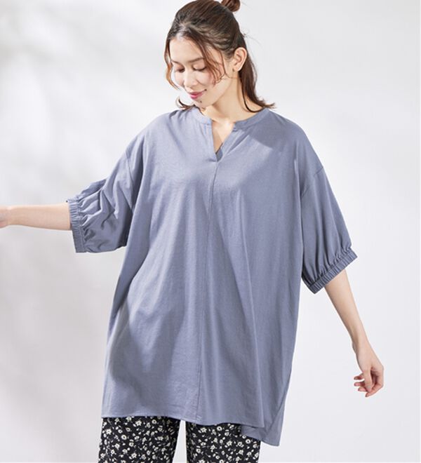 Viola e Viola（ヴィオラ エ ヴィオラ）の「【５つの機能付】スキッパーゆるドルマンチュニック（チュニック）」｜ラベンダーブルー