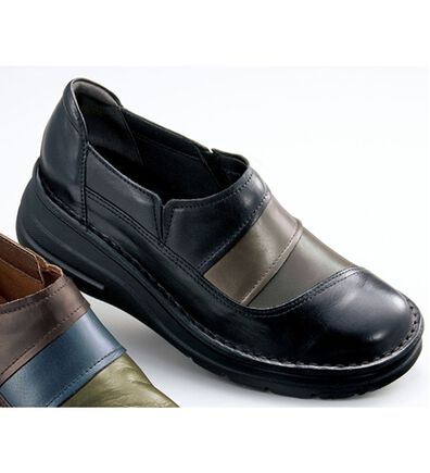 BELLUNA（ベルーナ）の「４Ｅ牛革切替アウトステッチシューズ（スリッポン）」