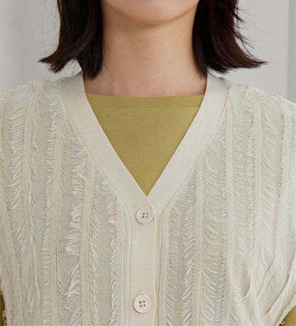 BELLUNA（ベルーナ）の「フリンジ素材ニットベスト（ベスト）」｜詳細画像