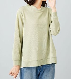 BELLUNA（ベルーナ）の「ラメ調バックフレアー切替プルオーバー（カットソー）」｜ライトグリーン系