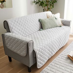 iellio（イエリオ）の「１年中使える！はっ水麻風キルトソファカバー＜裏面滑りにくい加工付・オールシーズン・洗濯可能・ウォッシャブル＞（ソファーカバー）」｜詳細画像