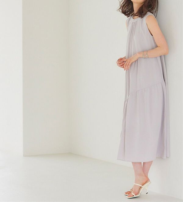 RANAN（ラナン）の「ひんやり裏地付！ななめティアードワンピ（その他ワンピース）」｜グレージュ
