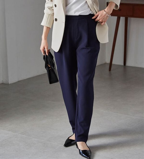 RANAN（ラナン）の「【選べる股下】美脚シルエットタックパンツ（フルレングスパンツ）」｜詳細画像