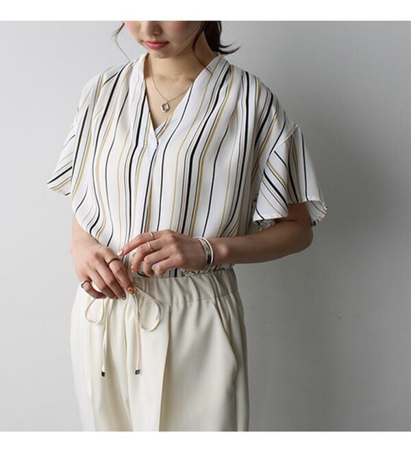 GeeRA（ジーラ）の「【再入荷】サラサラ涼しい！着やせも叶うフレアー袖ブラウス（ブラウス）」｜詳細画像