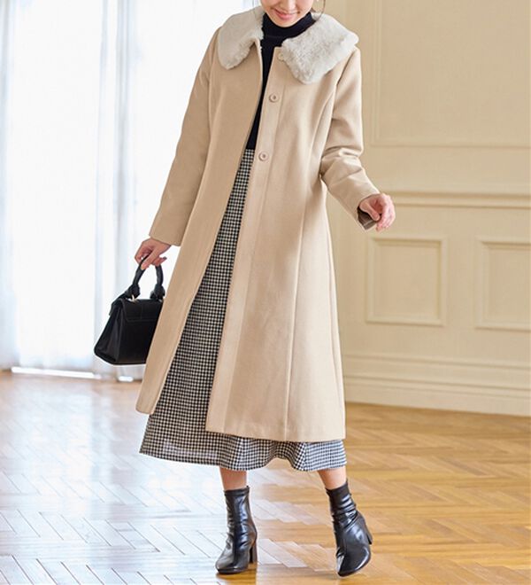 alotta（アロッタ）の「美人シルエットファー付ノーカラーコート【美人百花掲載】（ロングコート）」｜詳細画像