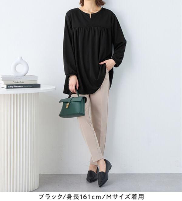 Viola e Viola（ヴィオラ エ ヴィオラ）の「なめらかポンチ　キーネックチュニック（チュニック）」｜詳細画像