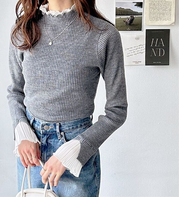 GeeRA（ジーラ）の「プリーツ付ハイネックリブニットトップス（ニット・セーター）」｜詳細画像