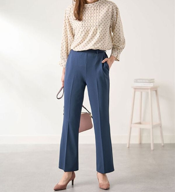 BELLUNA（ベルーナ）の「ジョーゼット素材フレアーパンツ（フルレングスパンツ）」｜詳細画像