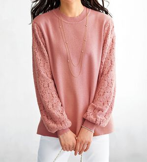 BELLUNA（ベルーナ）の「袖起毛レースニットプルオーバー（ニット・セーター）」｜ピンク