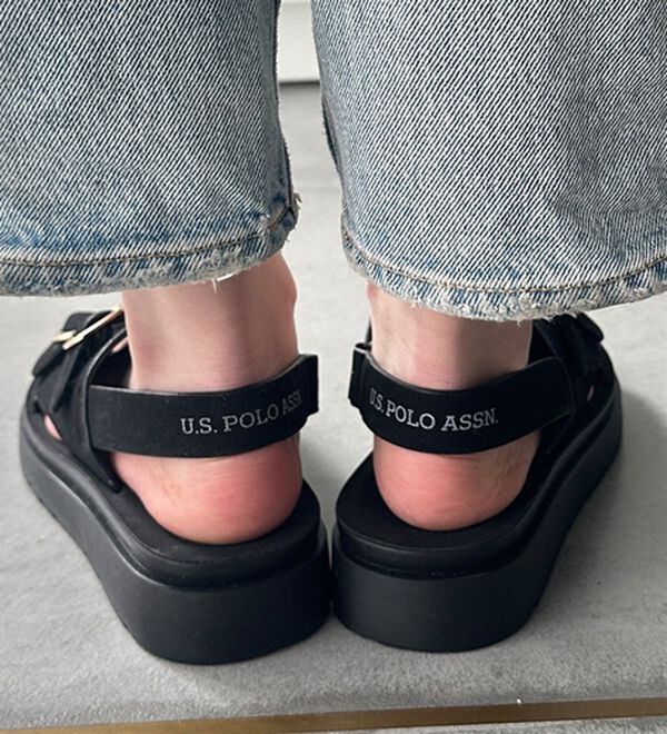 GeeRA（ジーラ）の「【ＵＳ．ＰＯＬＯ．ＡＳＳＮ】バックルデザインサンダル（サンダル・ミュール）」｜詳細画像