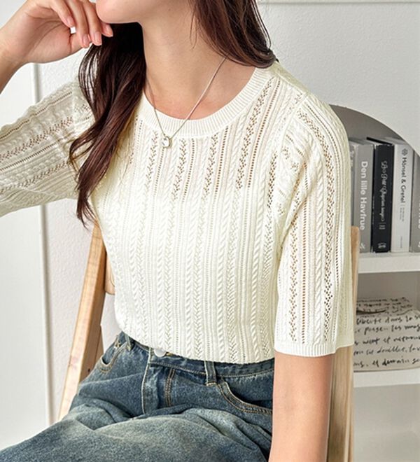 GeeRA（ジーラ）の「透かし編みニットトップス（ニット・セーター）」｜オフホワイト