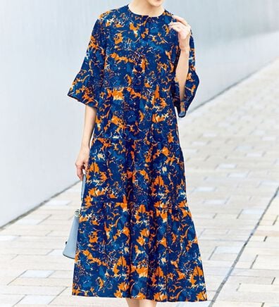 VINNO（ヴィノ）の「フレアー袖プリントロングワンピース（ロングワンピース）」