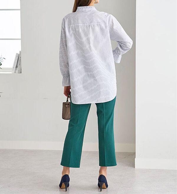 BELLUNA（ベルーナ）の「衿フリル使いラメストライプシャツチュニック（チュニック）」｜詳細画像