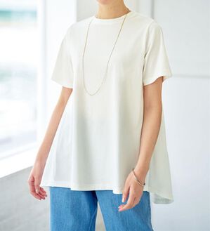 BELLUNA（ベルーナ）の「【汗ジミ対策】＜エアリーアイスコットン＞バック切替フレアーＴシャツ（Tシャツ）」｜オフ白