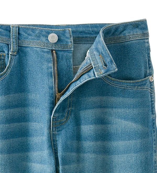 BELLUNA（ベルーナ）の「細見せ！セミフレアーデニムパンツ（フルレングスパンツ）」｜詳細画像