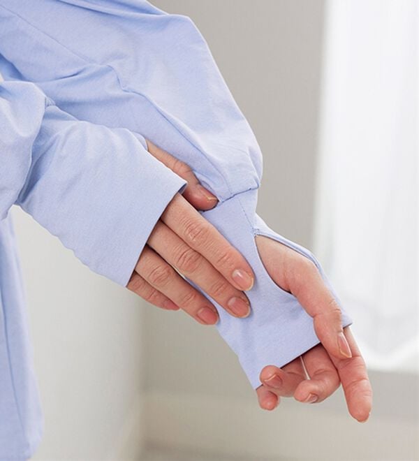 BELLUNA（ベルーナ）の「ギャザー切替ラッシュガードＵＶ対策ジャケット（パーカー）」｜詳細画像