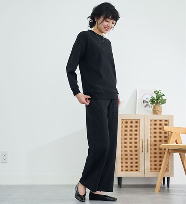 BELLUNA（ベルーナ）の「＜ＭＡＴＯＬＩＡ＞着て潤うルームウェア　トップス・腹巻付ボトム（カットソー）」｜詳細画像