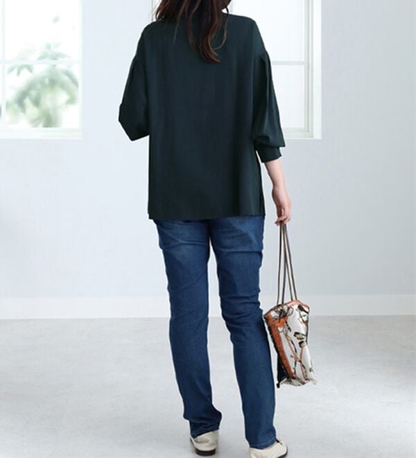 BELLUNA（ベルーナ）の「タックデザインブラウス（ブラウス）」｜詳細画像