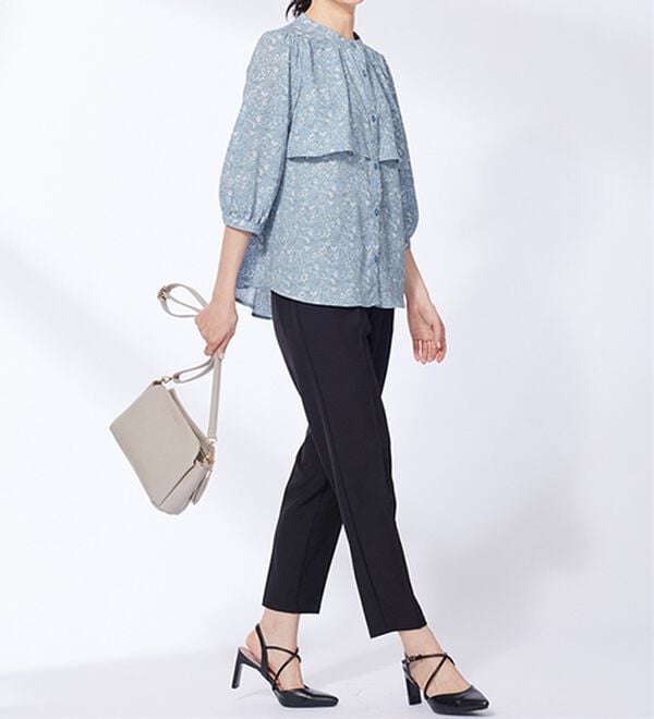 BELLUNA（ベルーナ）の「ケープ風デザインブラウス（ブラウス）」｜詳細画像