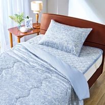 「シルクタッチ冷感軽寝具（敷パッド）」