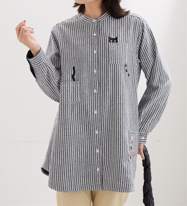 BELLUNA（ベルーナ）の「【あったか】裏フリース素材ネコ刺しゅうシャツチュニック（チュニック）」｜詳細画像