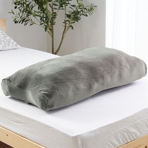 iellio（イエリオ）の「もっちもちボリューム足枕＜フットピロー・抱き枕・クッション・脚枕＞（枕）」｜マイクログレー