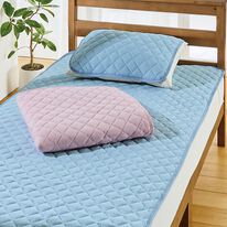 「綿１００％１年中快適軽寝具２枚組（敷パッド）」