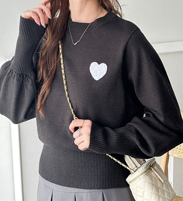 GeeRA（ジーラ）の「ハート刺繍ボリューム袖ニット（ニット・セーター）」｜詳細画像