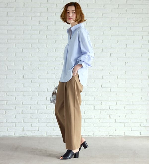 BELLUNA（ベルーナ）の「袖タックデザインスキッパーシャツ（シャツ）」｜詳細画像