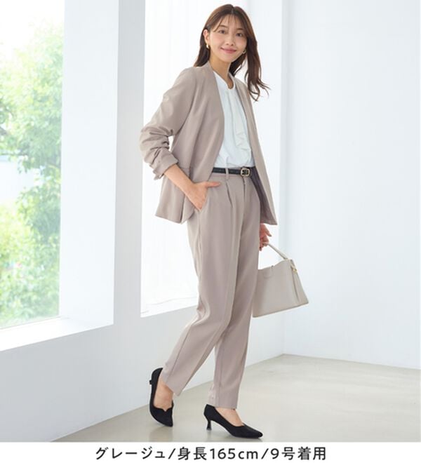 alotta（アロッタ）の「【２点セット】洗える！多機能ノーカラージャケットスーツ（パンツスーツ）」｜詳細画像