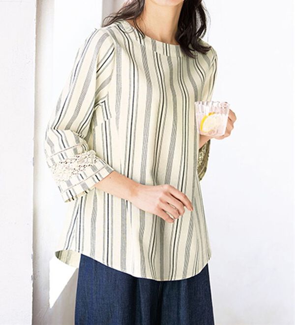 BELLUNA（ベルーナ）の「綿麻素材袖レース切替ブラウス（ブラウス）」｜オフ白ストライプ
