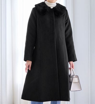 alotta（アロッタ）の「美人シルエットファー付ノーカラーコート【美人百花掲載】（ロングコート）」