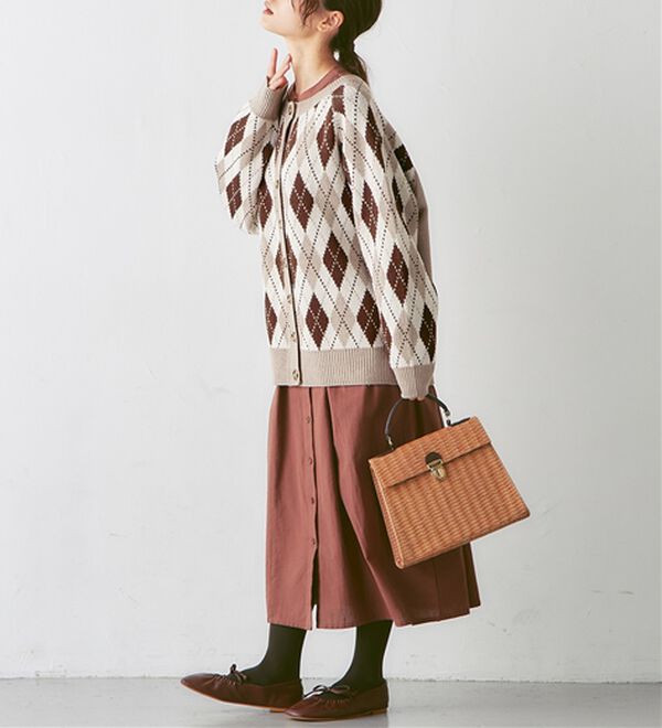 Viola e Viola（ヴィオラ エ ヴィオラ）の「大人っぽく着映えるアーガイル柄ニットカーディガン（ニットカーディガン）」｜詳細画像