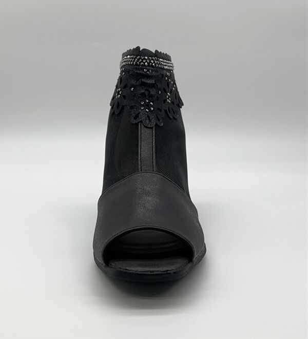 BELLUNA（ベルーナ）の「４Ｅきらめきチュール使いサマーブーツ（ブーツ）」｜詳細画像